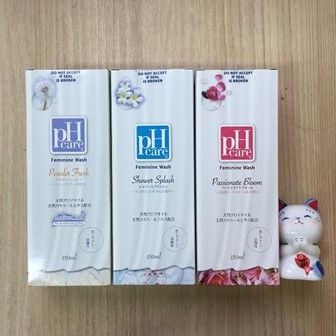Dung dịch vệ sinh phụ nữ pH CARE